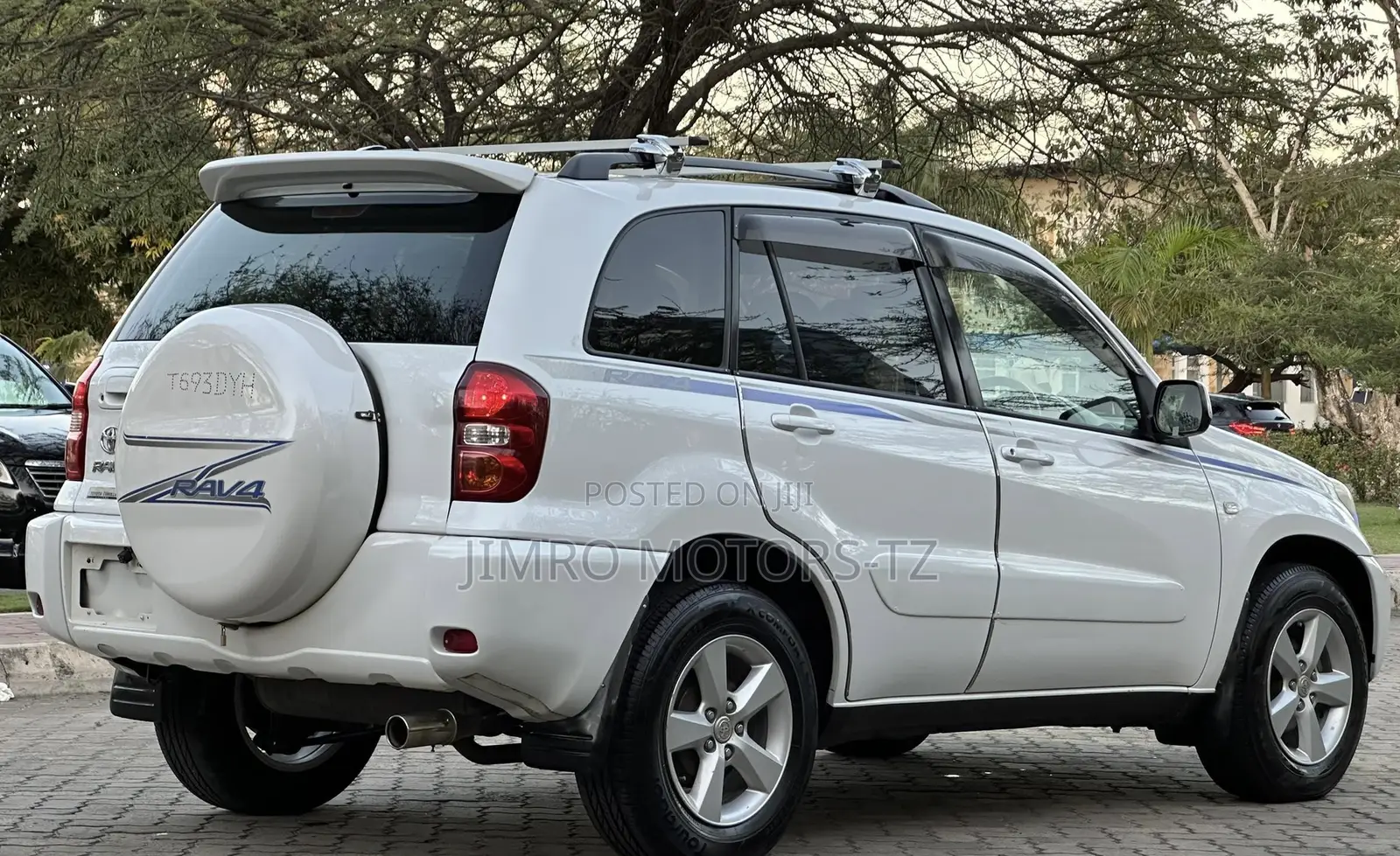 Toyota RAV4 2005 White