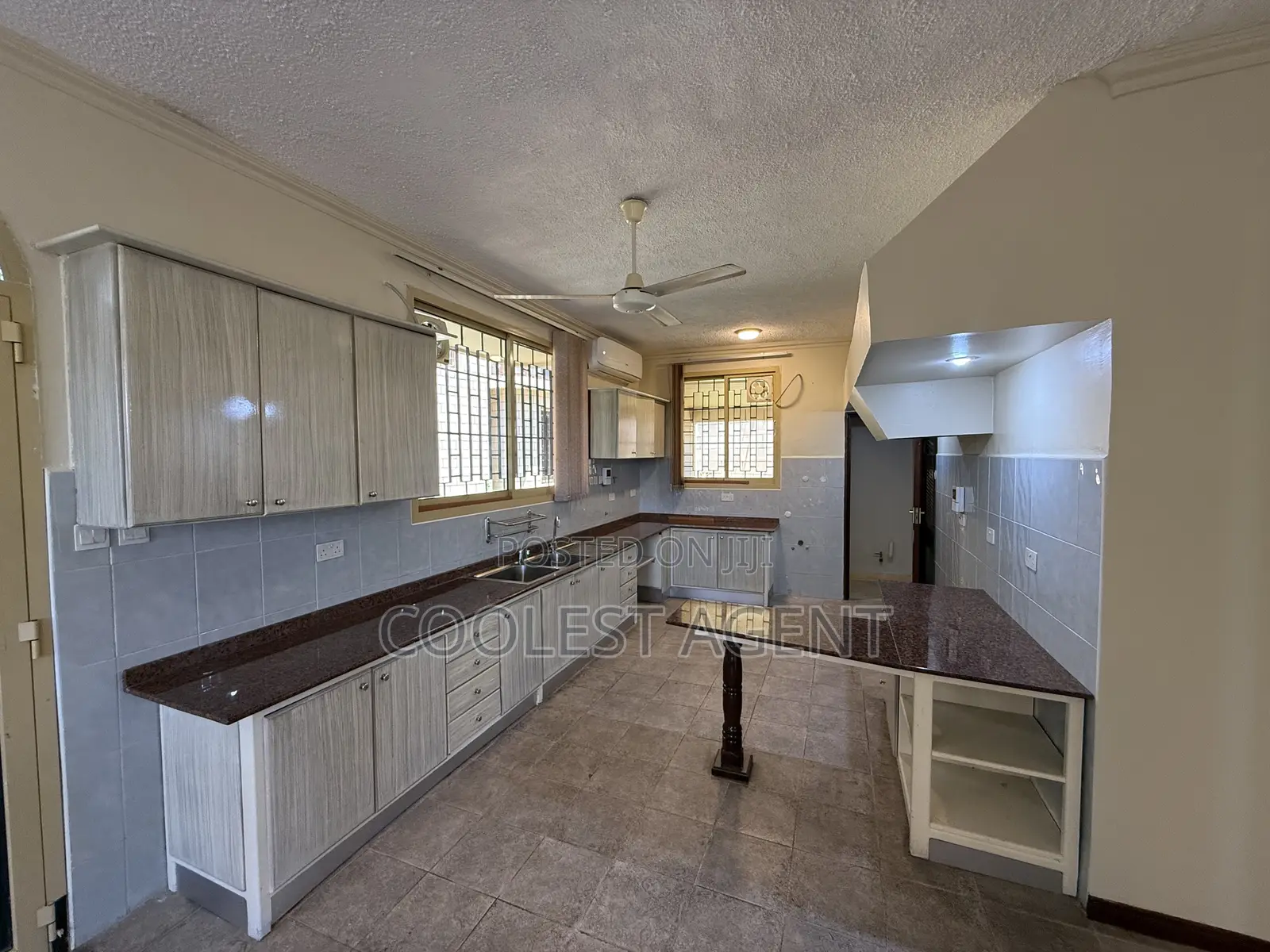 4bdrm Villa in Coolest Estate, Masaki for rent