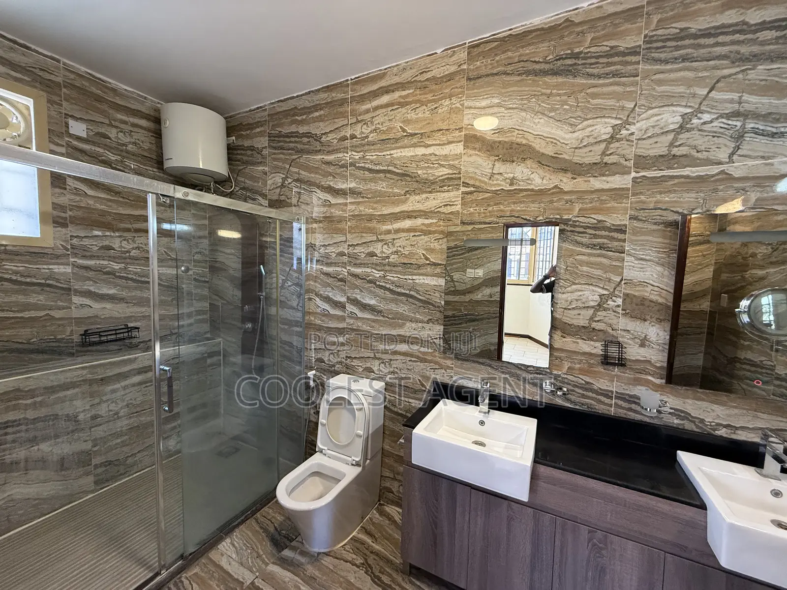 4bdrm Villa in Coolest Estate, Masaki for rent