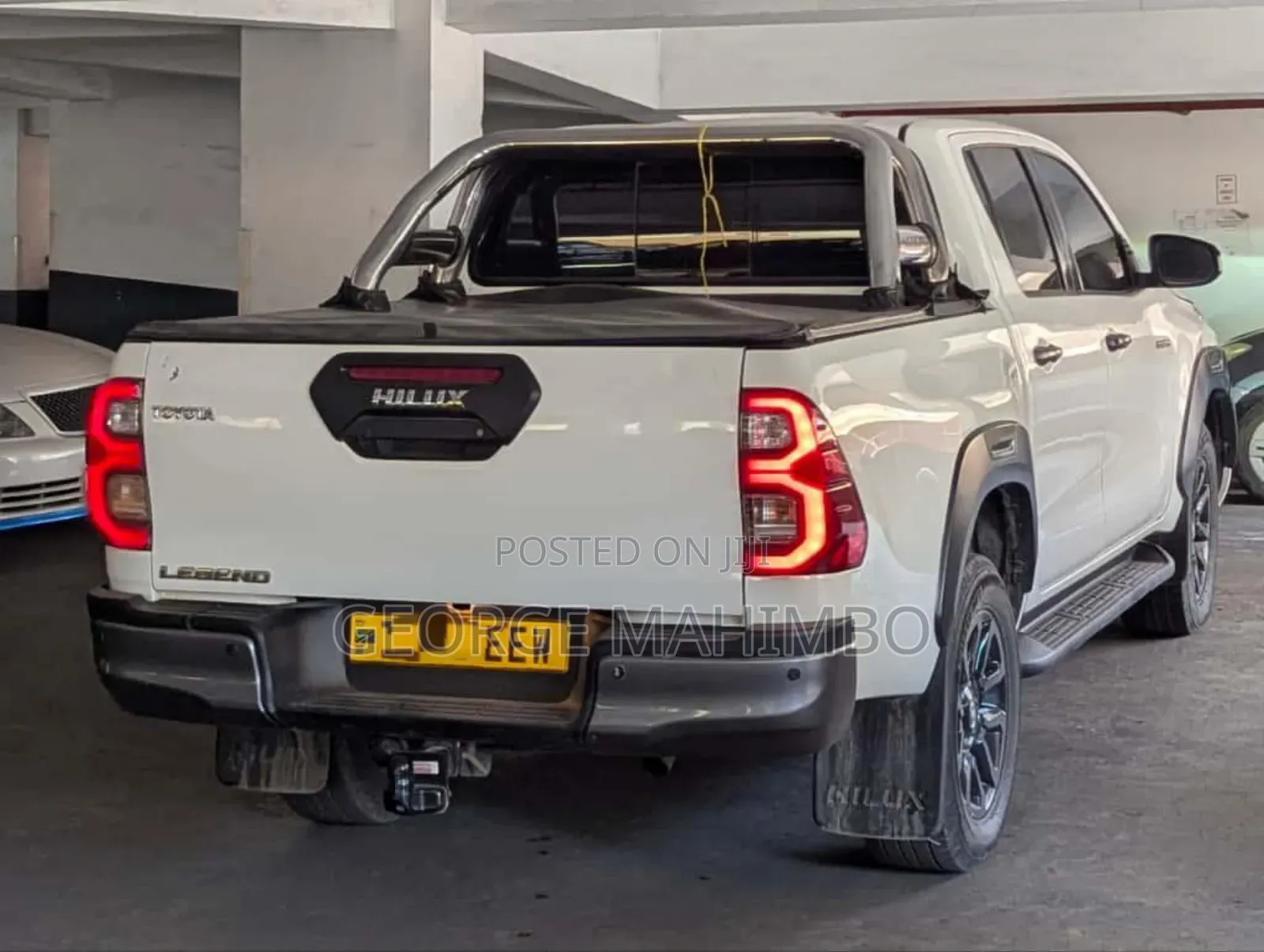 Toyota Hilux 2019 White