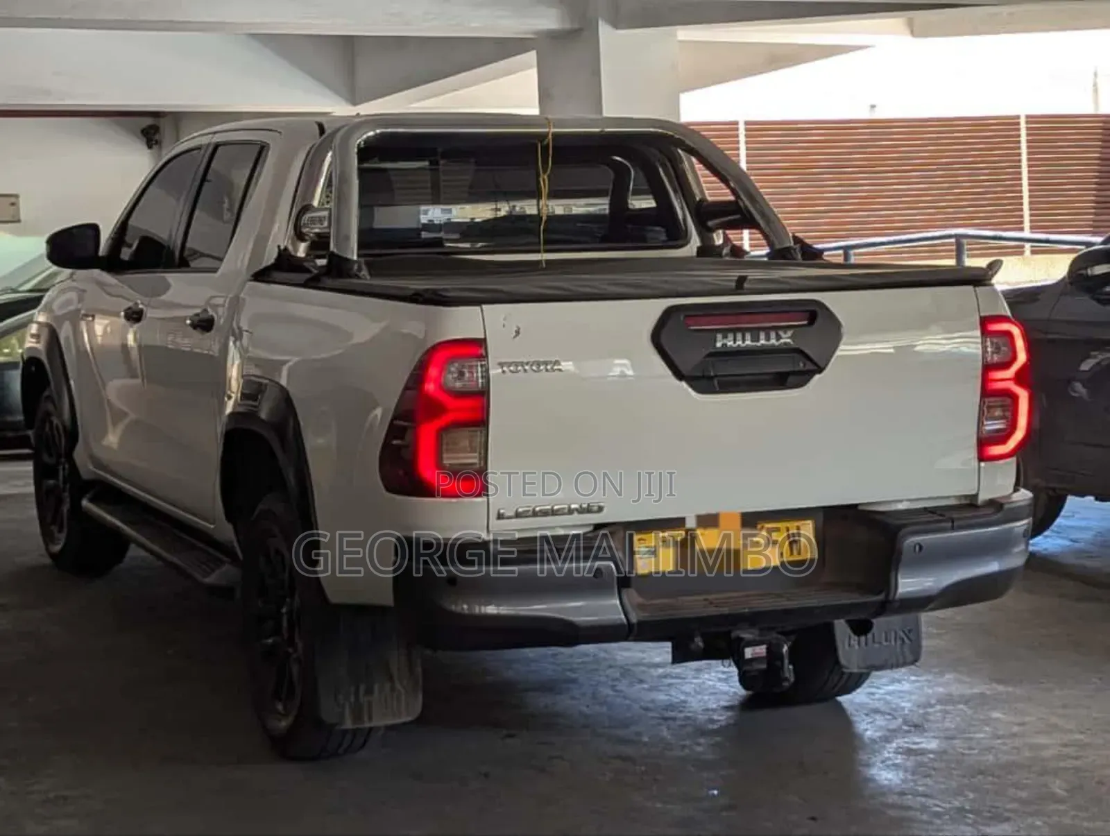 Toyota Hilux 2019 White
