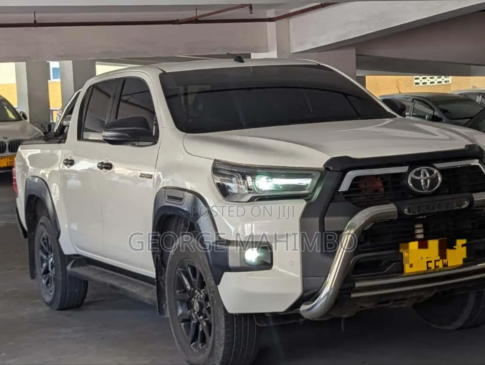 Toyota Hilux 2019 White
