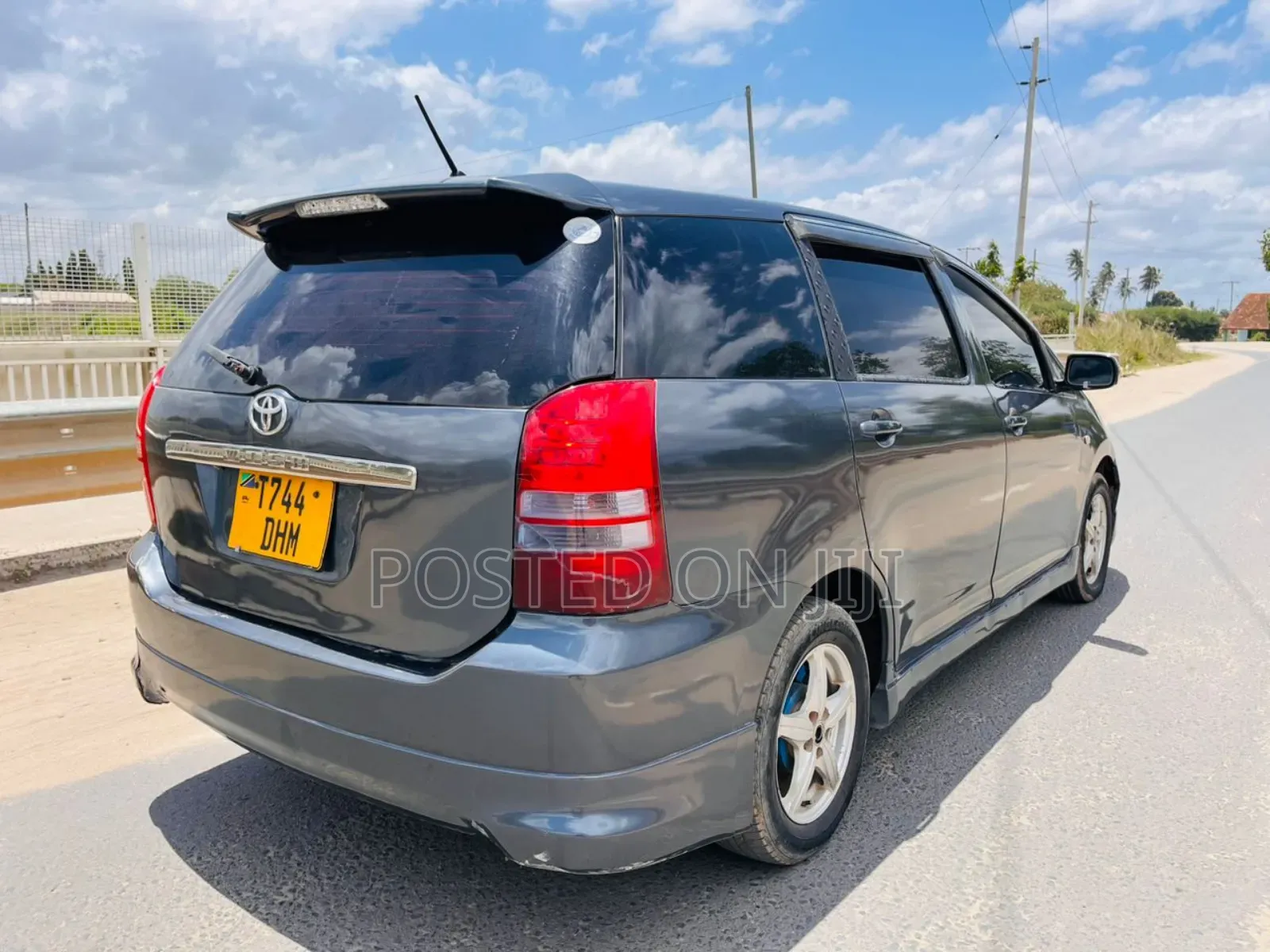 Toyota Wish 2005 Gray