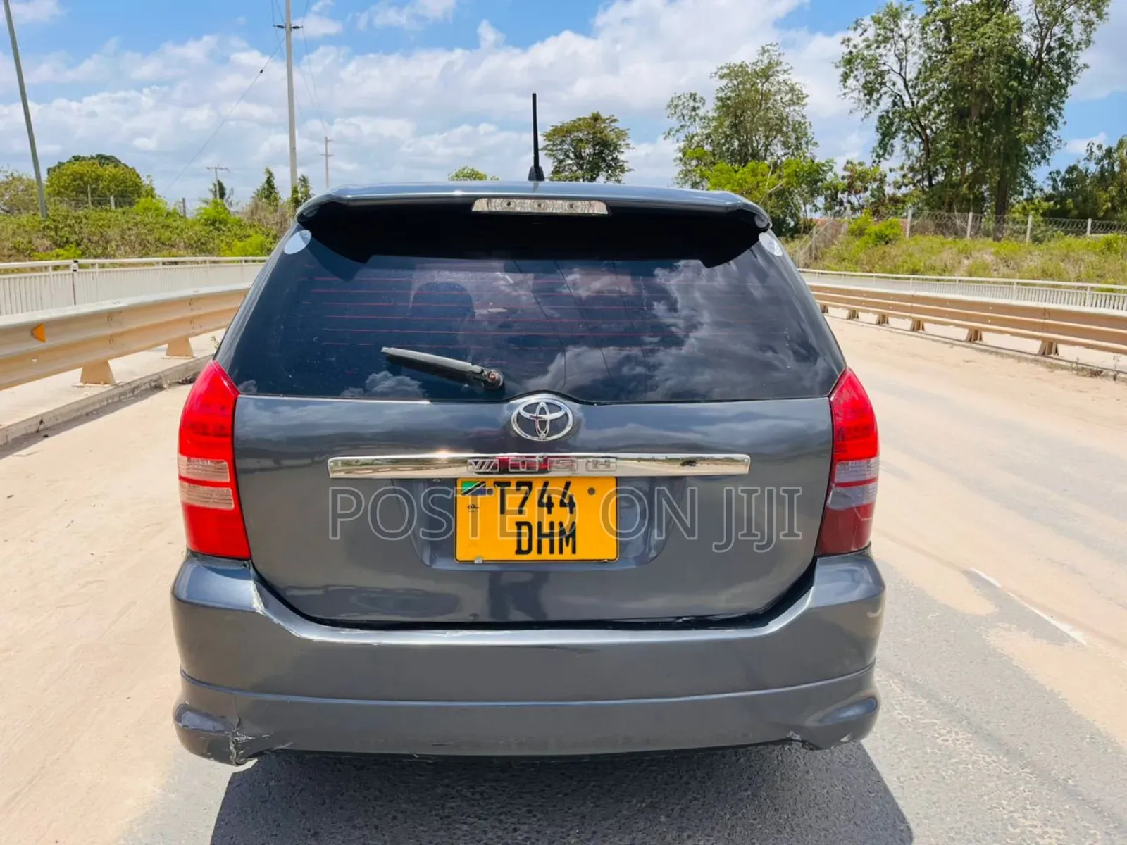 Toyota Wish 2005 Gray
