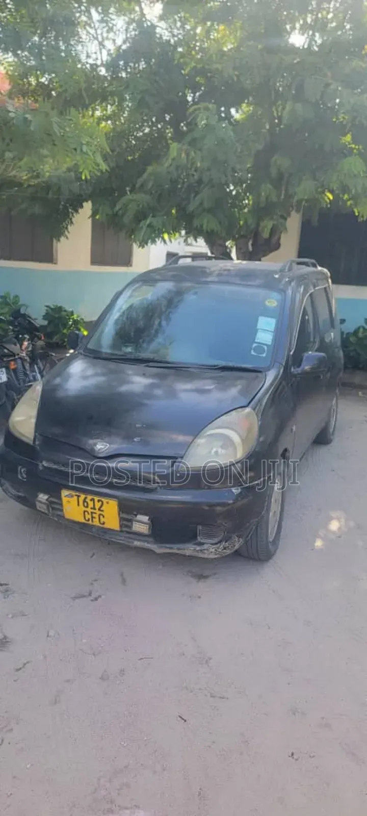 Toyota Fun Cargo 2004 Black
