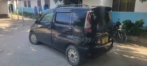 Toyota Fun Cargo 2004 Black