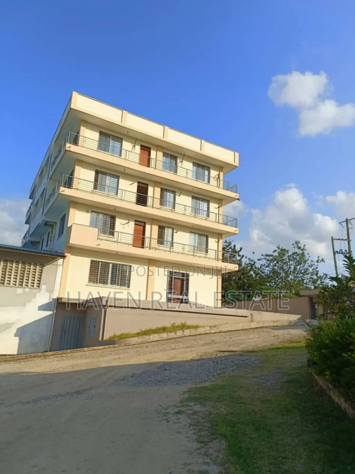 Godowns,Yard and Office for Sale at Mbezi Beach