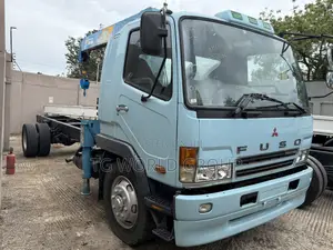 2005 Mitsubishi Fuso Fighter 5ton Crane