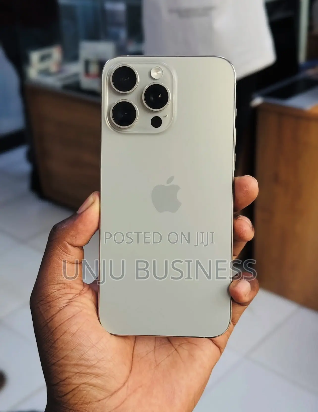 New Apple iPhone 15 Pro Max 256 GB Silver