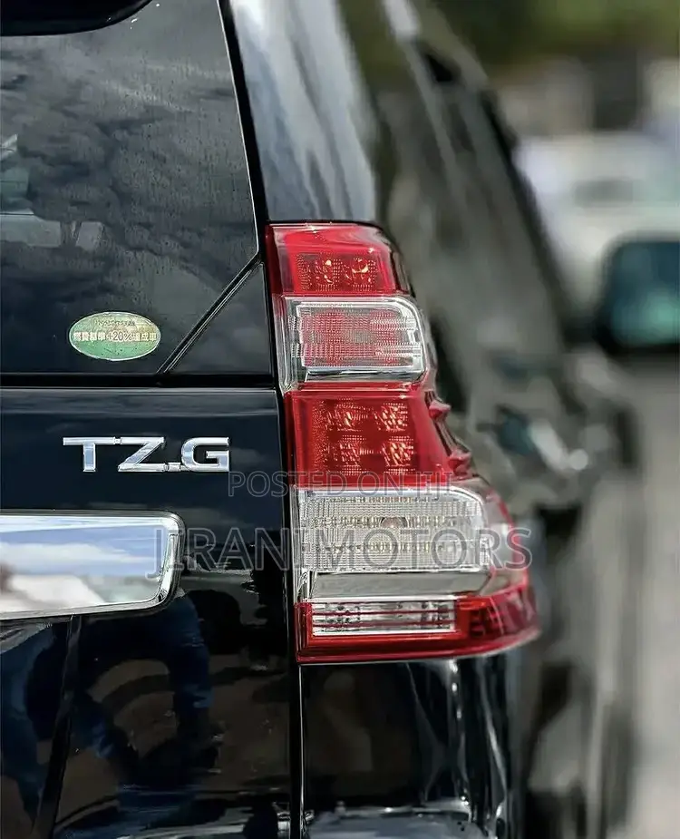 Toyota Land Cruiser Prado 2.8 D-4D 2016 Black