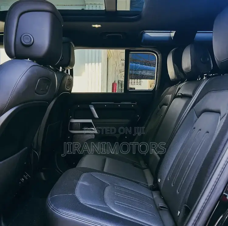 Land Rover Defender X-Dynamic HSE 2022 Black
