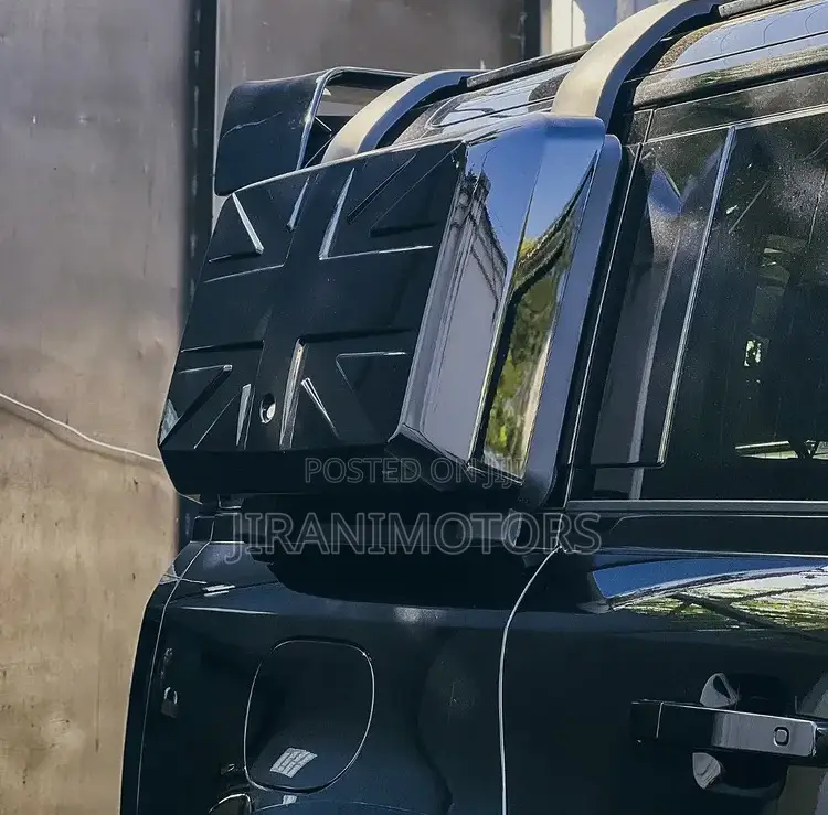 Land Rover Defender X-Dynamic HSE 2022 Black