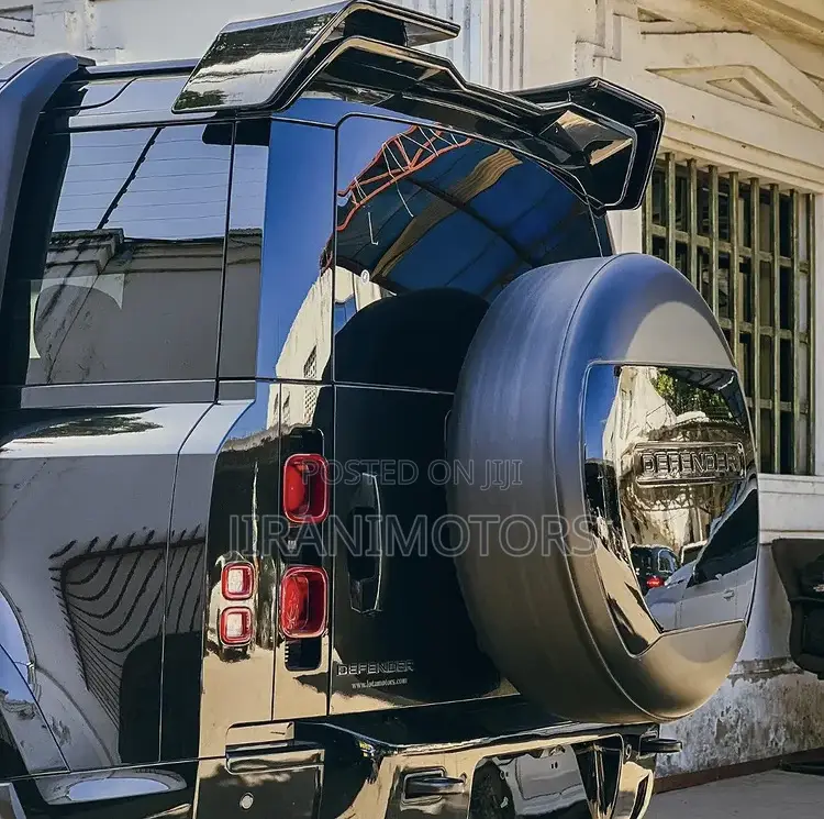 Land Rover Defender X-Dynamic HSE 2022 Black