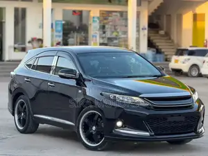 Toyota Harrier 2.0 2015 Black