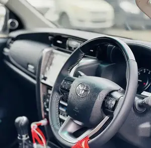 Toyota Fortuner 2025 White