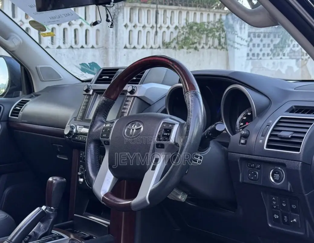 Toyota Land Cruiser Prado 2015 Black