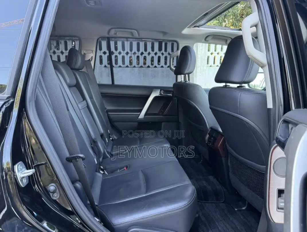 Toyota Land Cruiser Prado 2015 Black