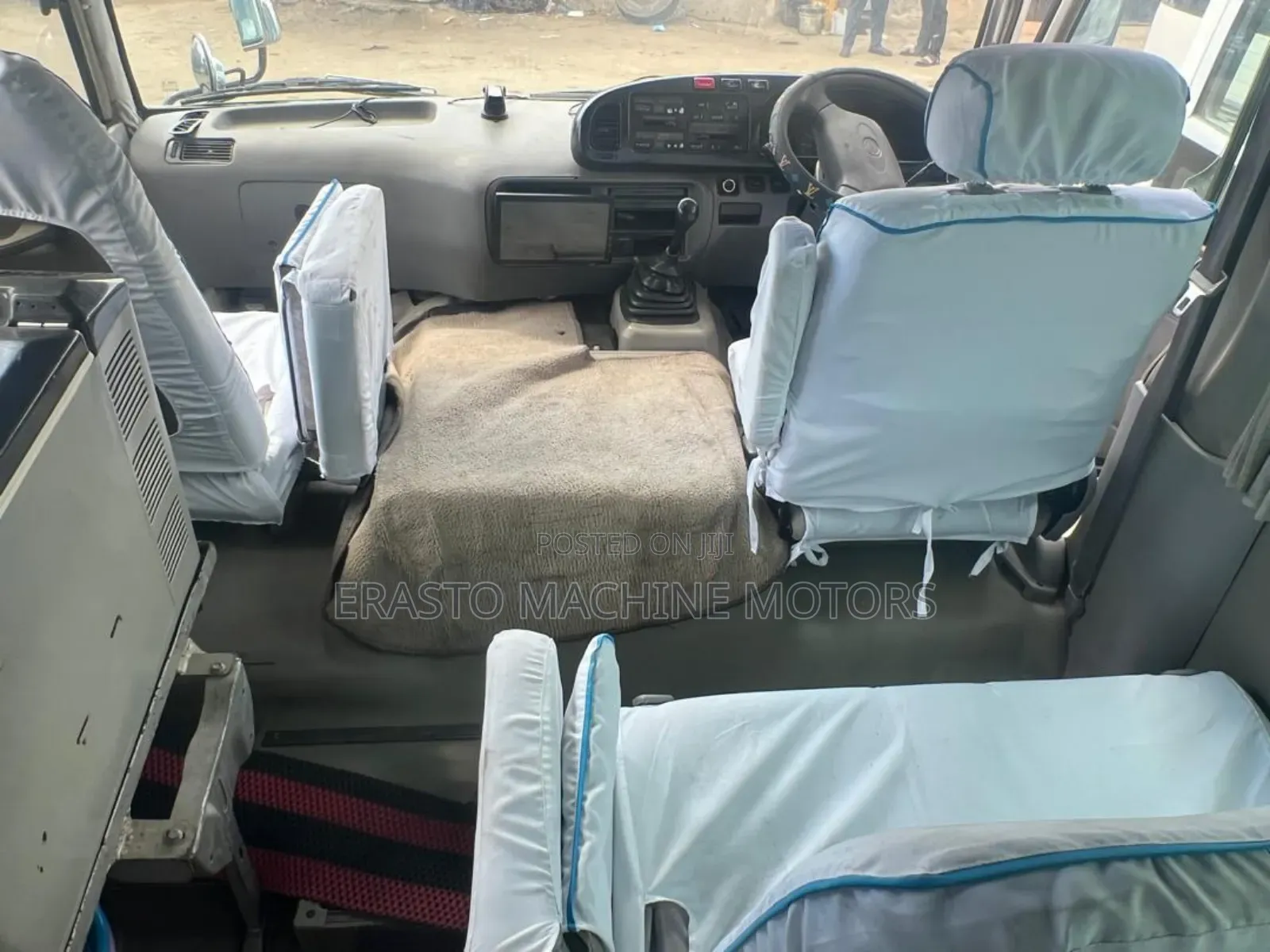 Toyota Coaster 2004 White