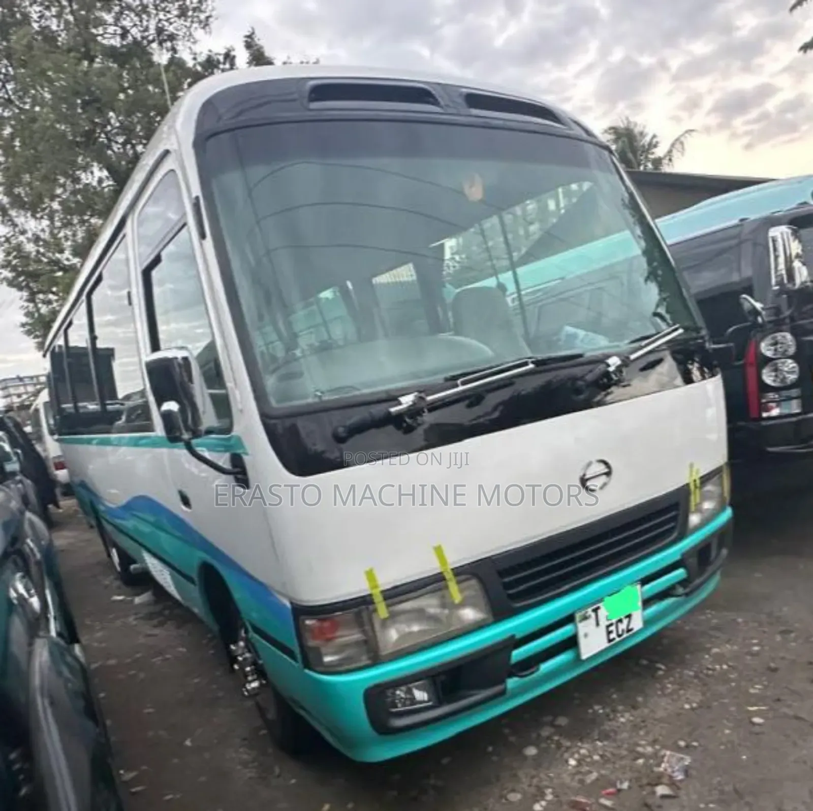 Toyota Coaster 2004 White