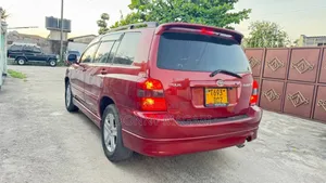 Toyota Kluger 2005 Red