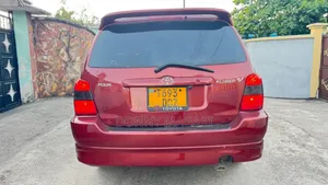Toyota Kluger 2005 Red