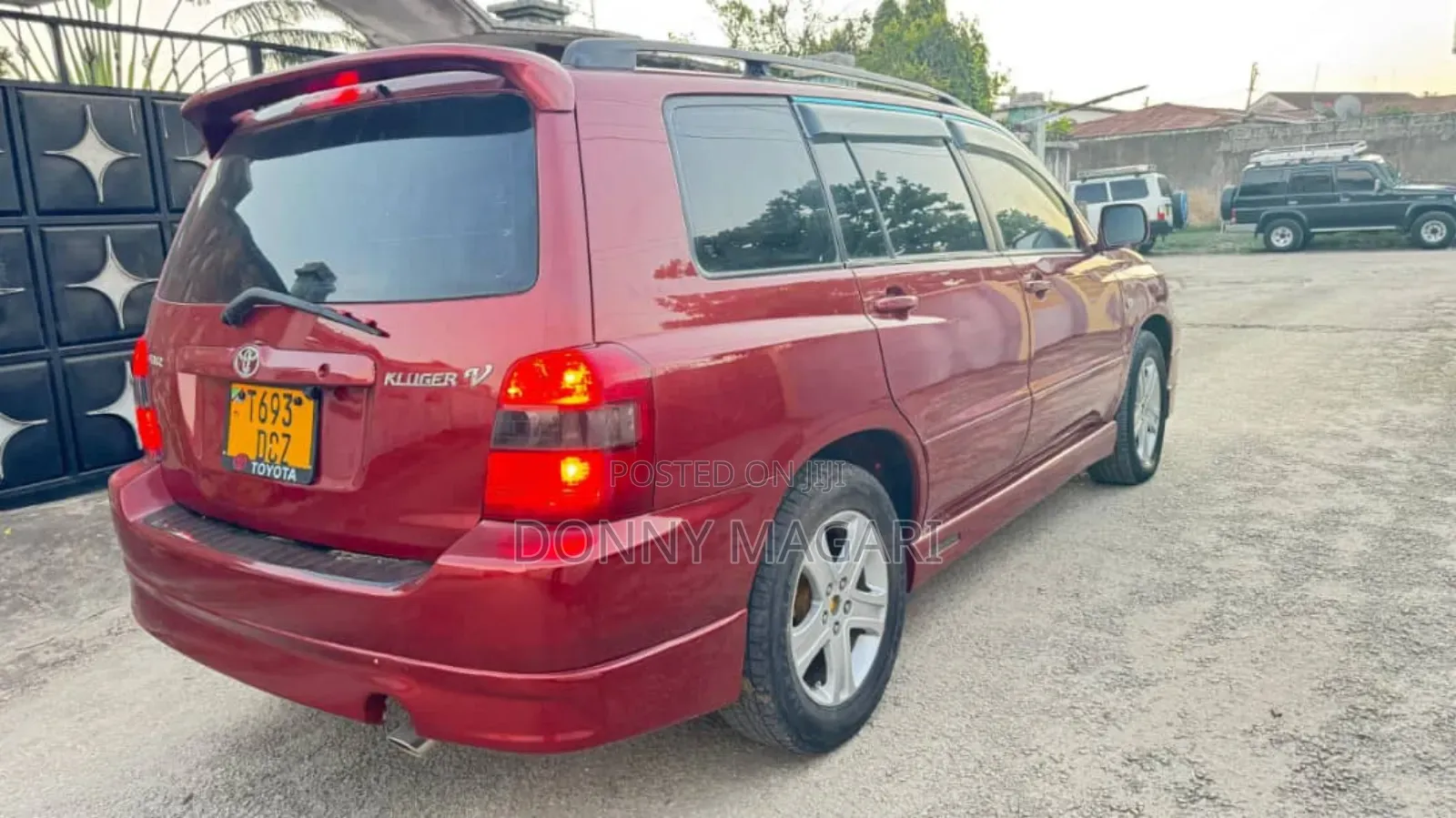 Toyota Kluger 2005 Red