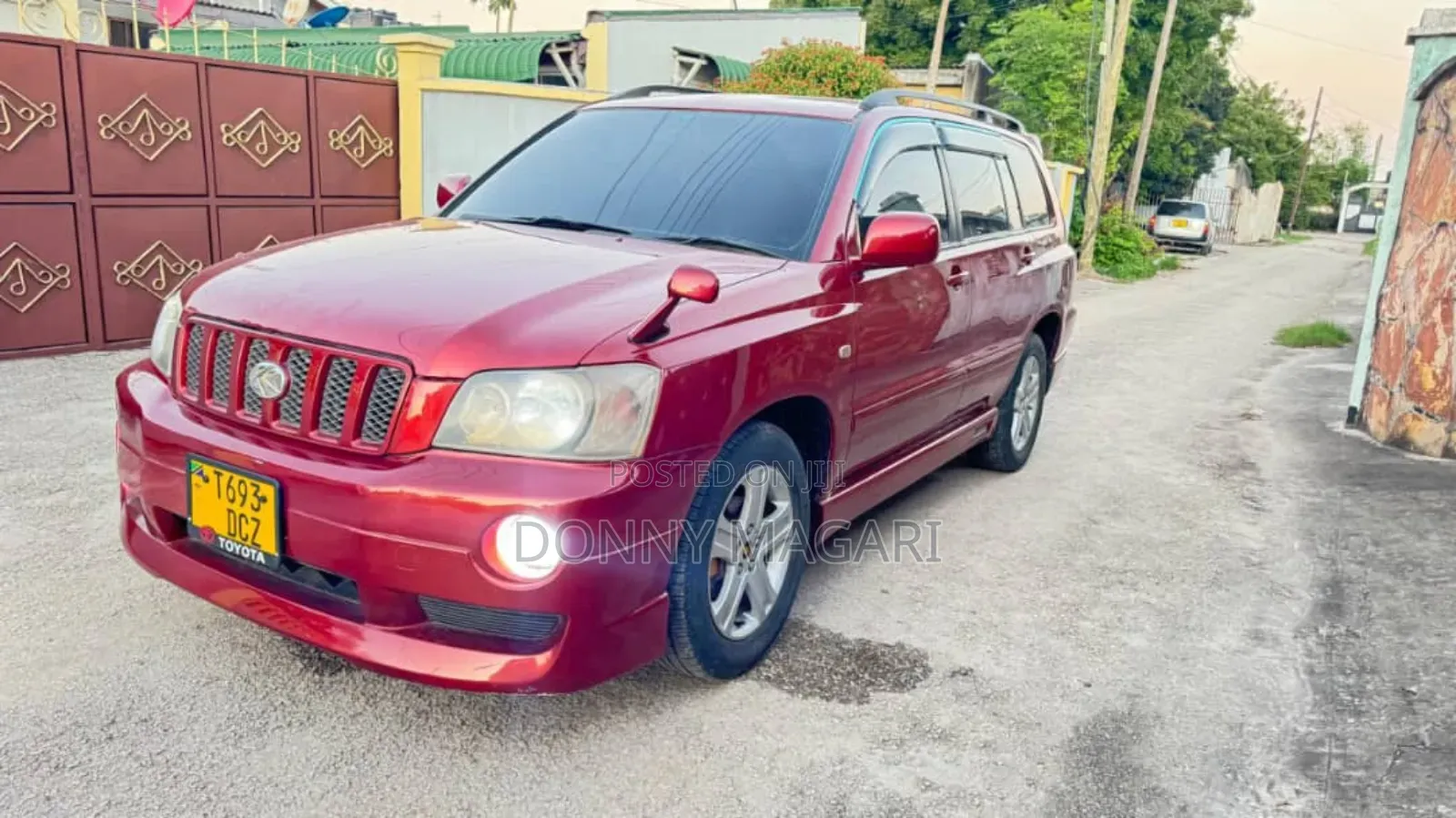Toyota Kluger 2005 Red