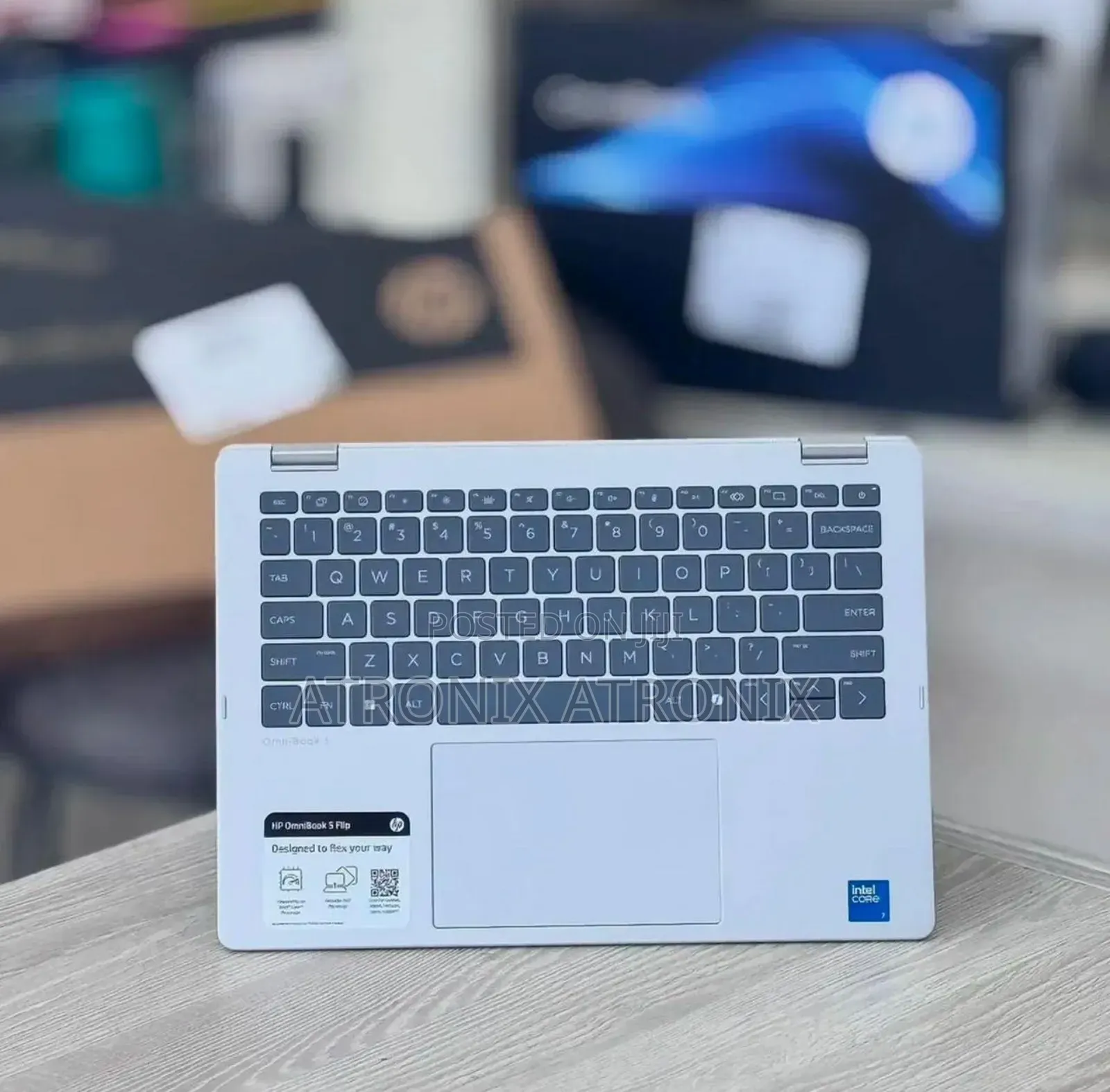 New Laptop HP OmniBook 5 Flip 16GB Intel Core I7 SSD 512GB