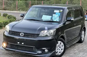 Toyota Corolla Rumion Hatchback 1.5 FWD 2010 Black