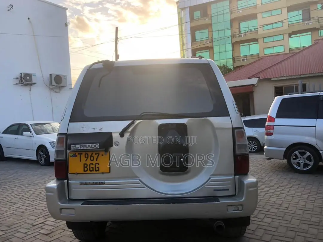 Toyota Land Cruiser Prado 2001 Silver