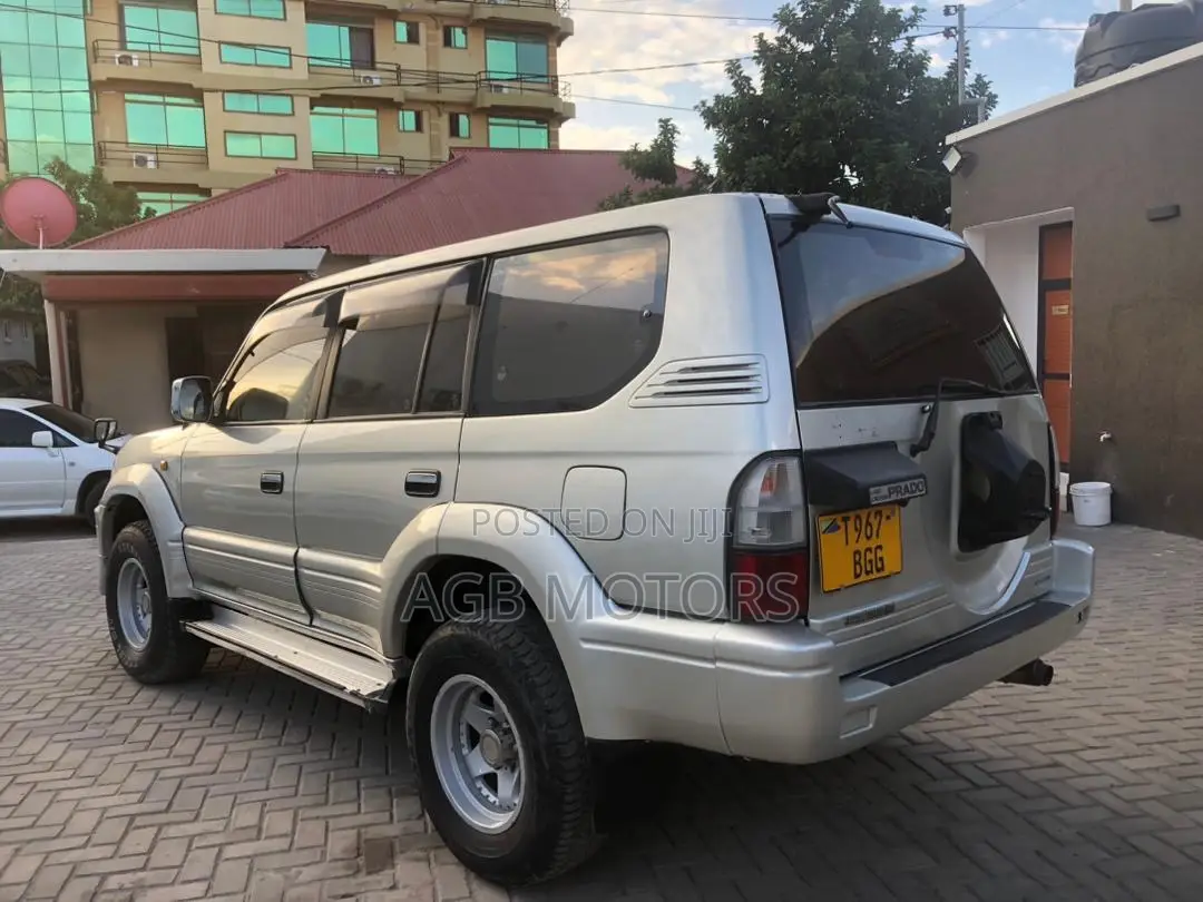Toyota Land Cruiser Prado 2001 Silver
