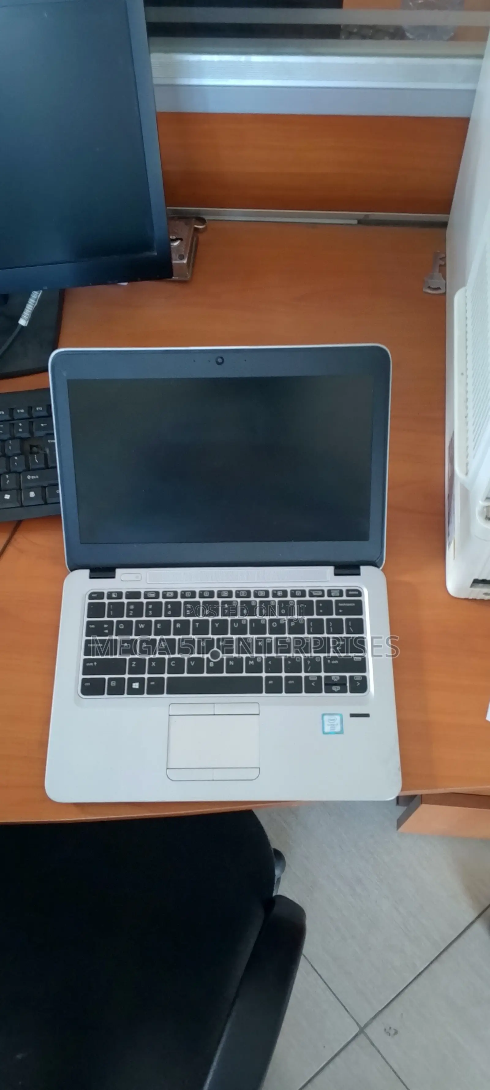 Laptop HP EliteBook 820 G3 8GB Intel Core I7 HDD+SSD 256GB