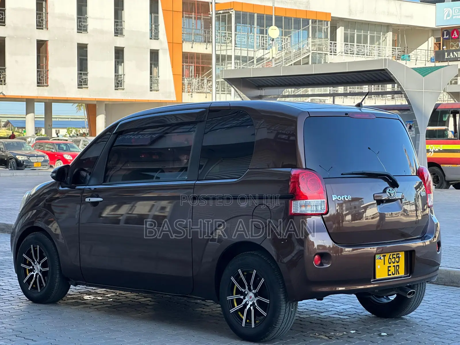 Toyota Porte 1.5 FWD 2014 Brown