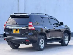 Toyota Land Cruiser Prado 2016 Black