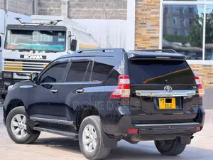 Toyota Land Cruiser Prado 2016 Black