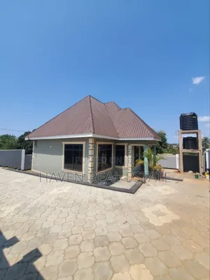 3bdrm House in Goba for sale
