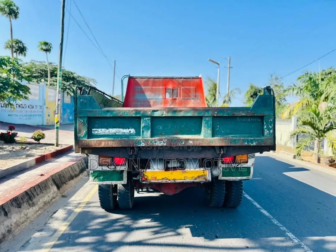 New Mitsubishi Fuso Dump