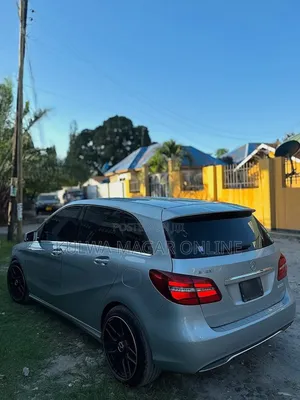Mercedes-Benz B-Class 2016 Silver