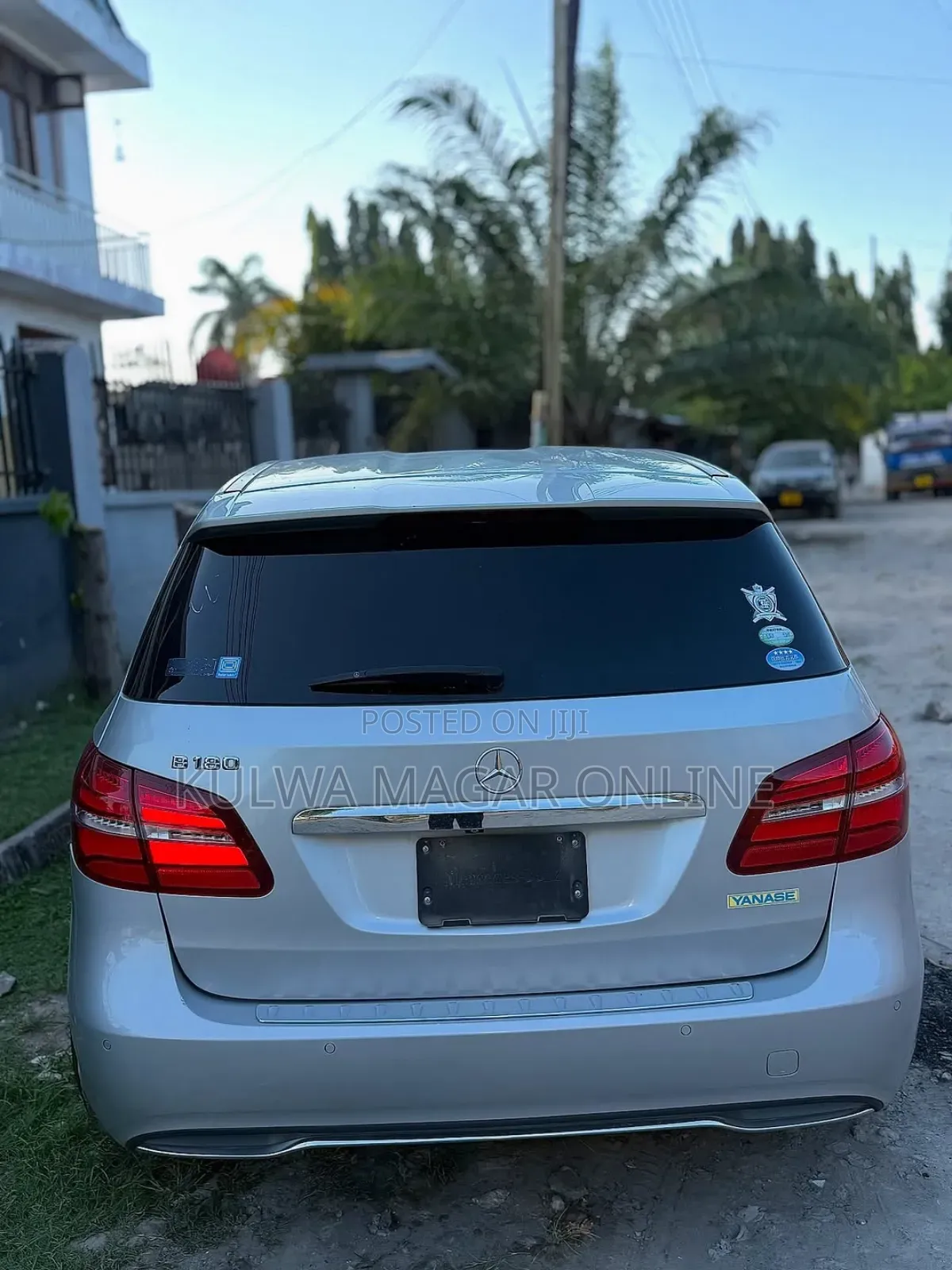 Mercedes-Benz B-Class 2016 Silver
