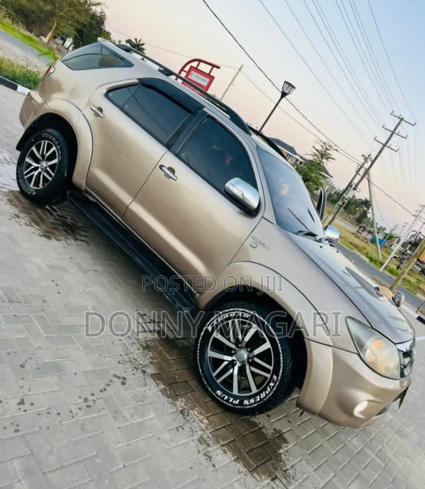 Toyota Fortuner 2007 Gold