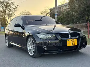 BMW 3 Series 320i RWD 2006 Black