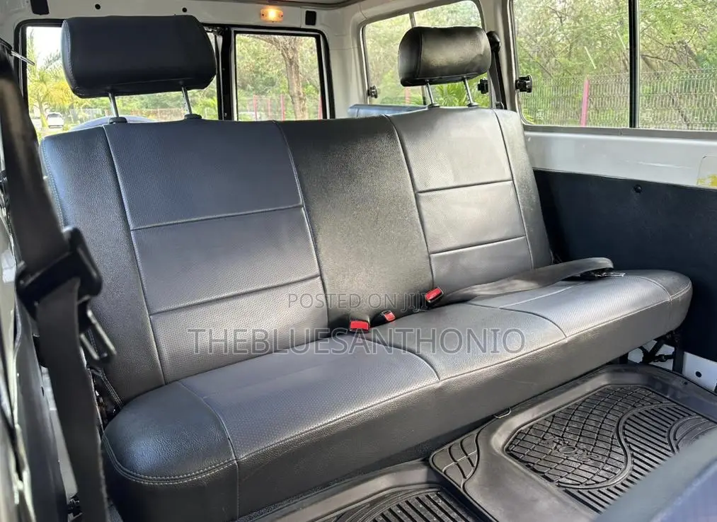 Toyota Land Cruiser 2015 White