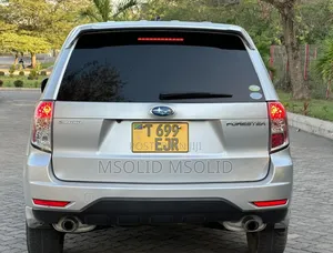 Subaru Forester 2011 Silver