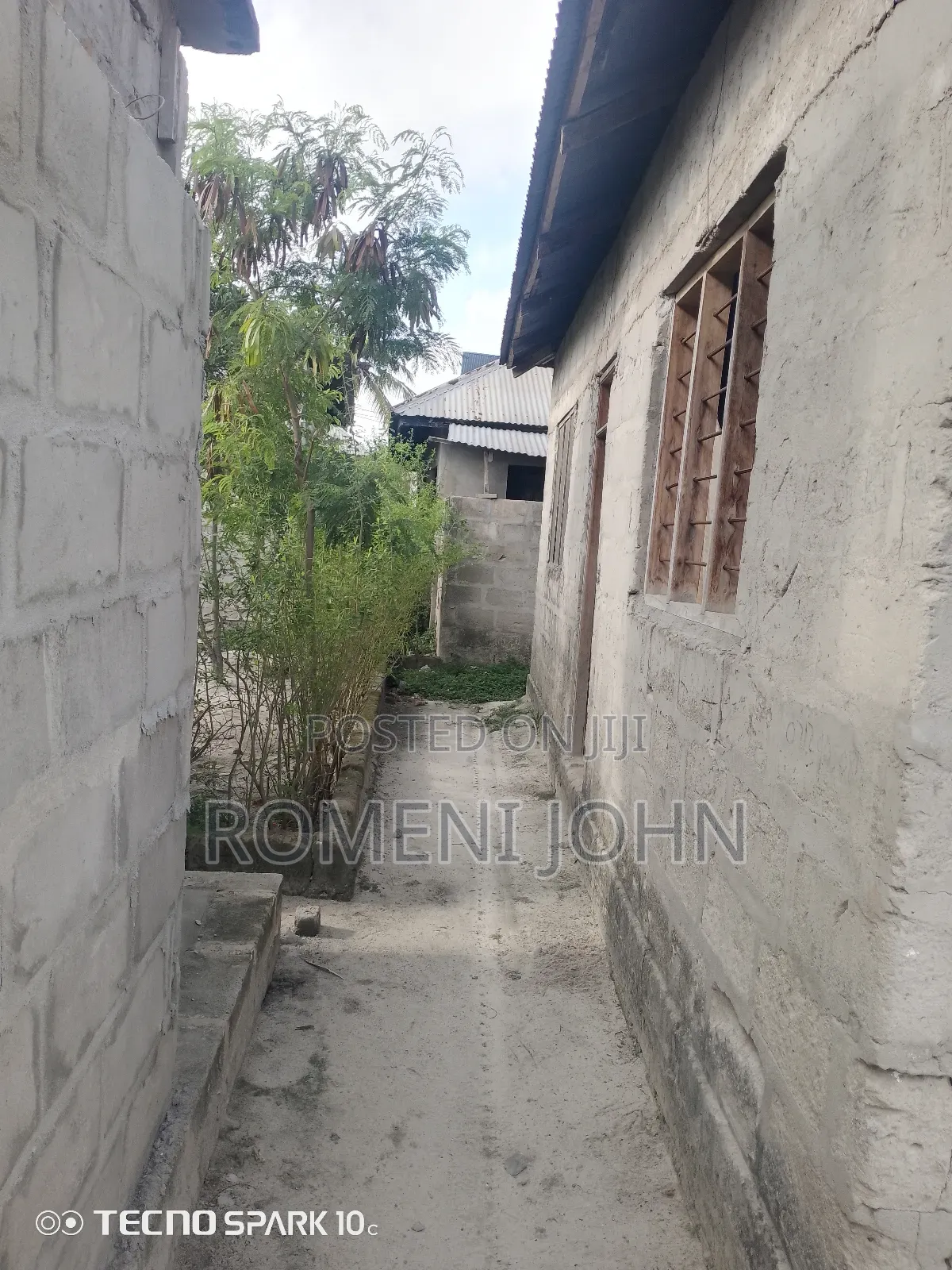6bdrm House in Tanzania Daresalaam, Ilala for sale