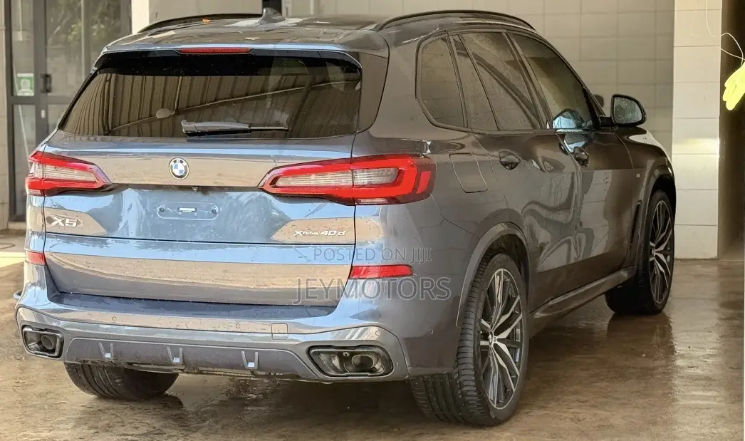BMW X5 2022 Gray