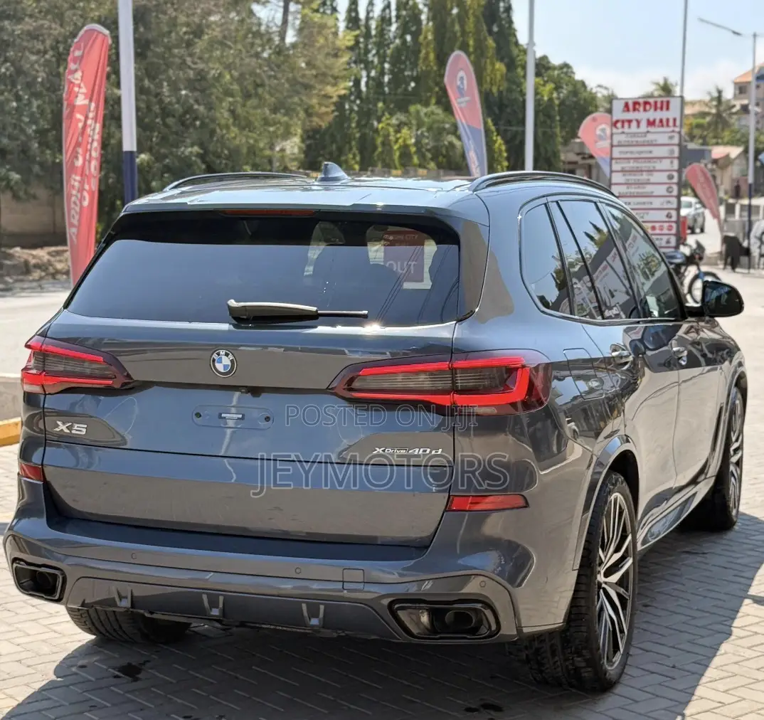 BMW X5 2022 Gray
