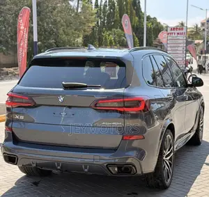 BMW X5 2022 Gray