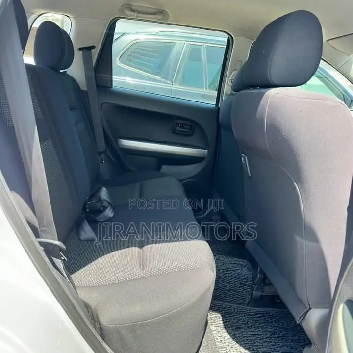 Toyota IST 2004 Silver