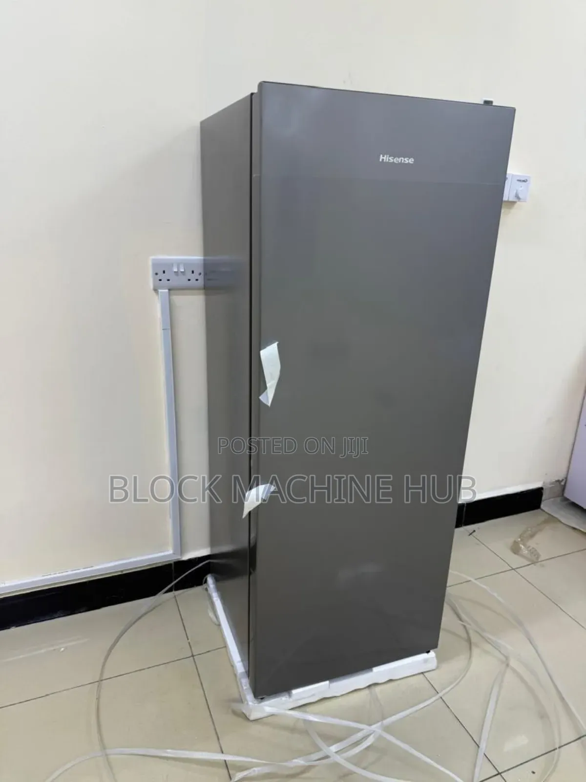 Hisense Upright Freezer 190l