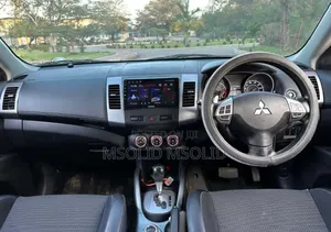 Mitsubishi Outlander 2012 White